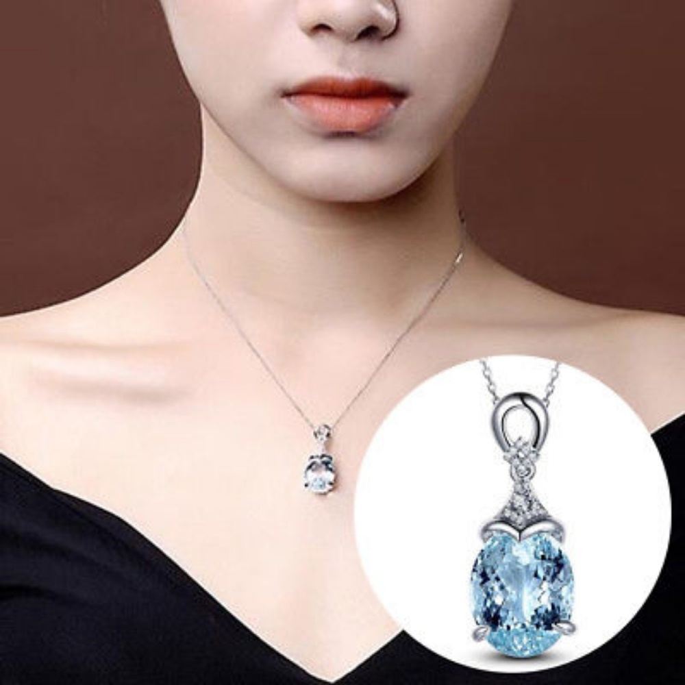 Elegant Women Single Blue Stone Pendant Neckl